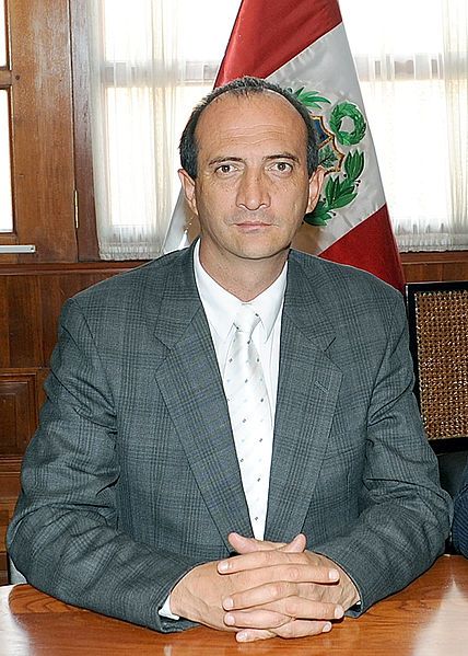 File:Juan Carlos Eguren.jpg