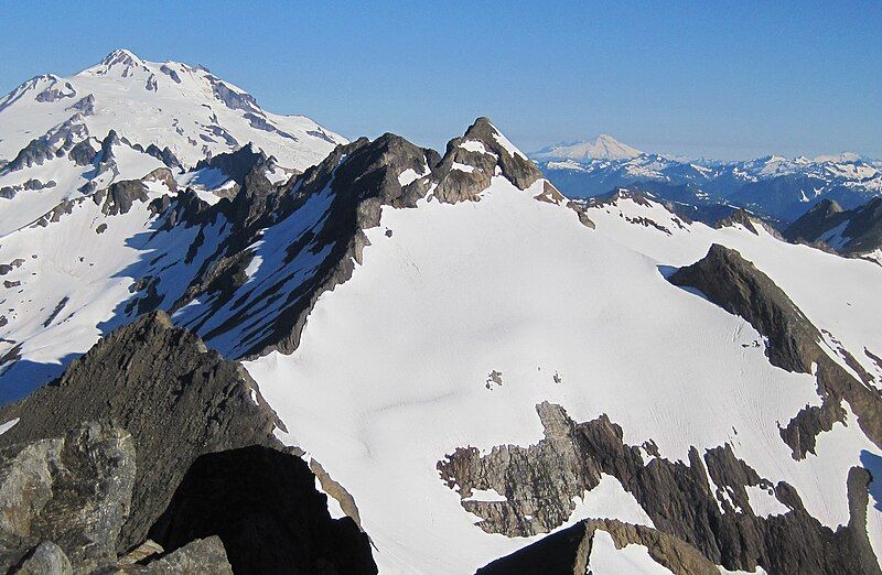 File:Luahna Peak.jpg