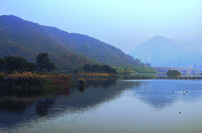 File:Mansagar Lake, Jaipur.JPG