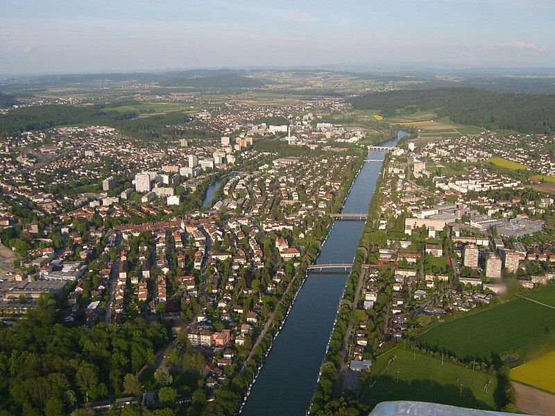 File:Nidau vue aerienne.jpg