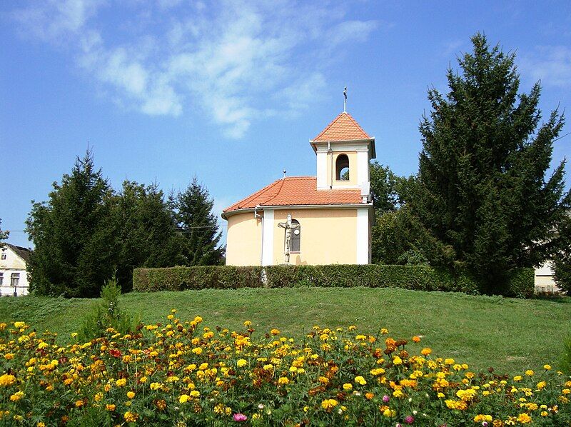 File:Pécsbagota,Kármelhegyi Boldogasszony kápolna.jpg