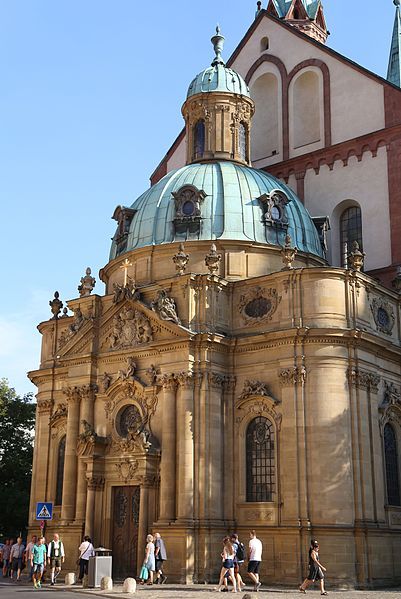 File:Schoenbornkapelle Wuerzburg-1.jpg