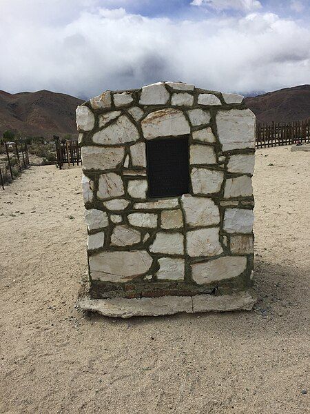 File:1872-Earthquake-Grave.jpeg