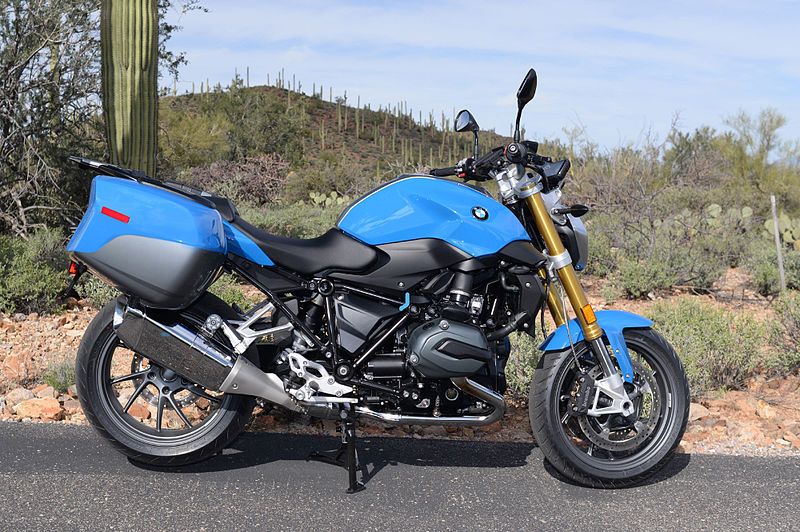 File:2015 bmw r1200r.jpg