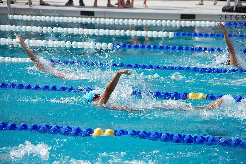 File:Amateur Swimming Backstroke.jpg