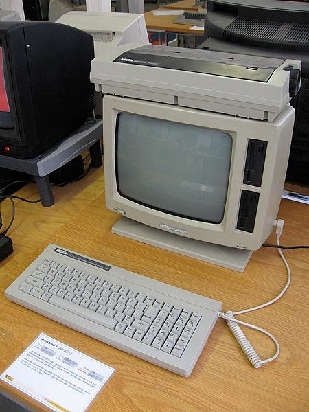 File:Amstrad PCW 8512.jpg