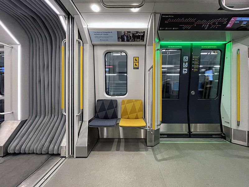 File:C30 Carriage.jpg