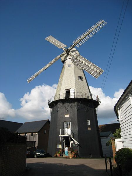 File:Cranbrook windmill 1.jpg