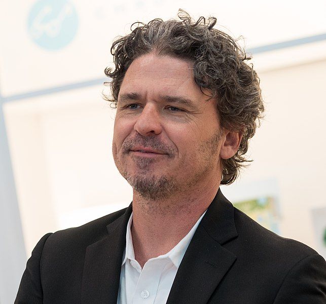 File:Dave Eggers (11483).jpg