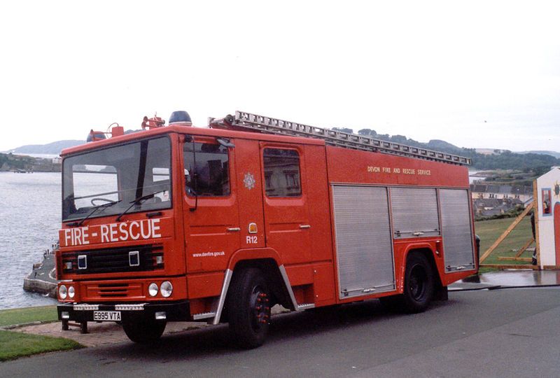 File:Devon Fire E995VTA.jpg