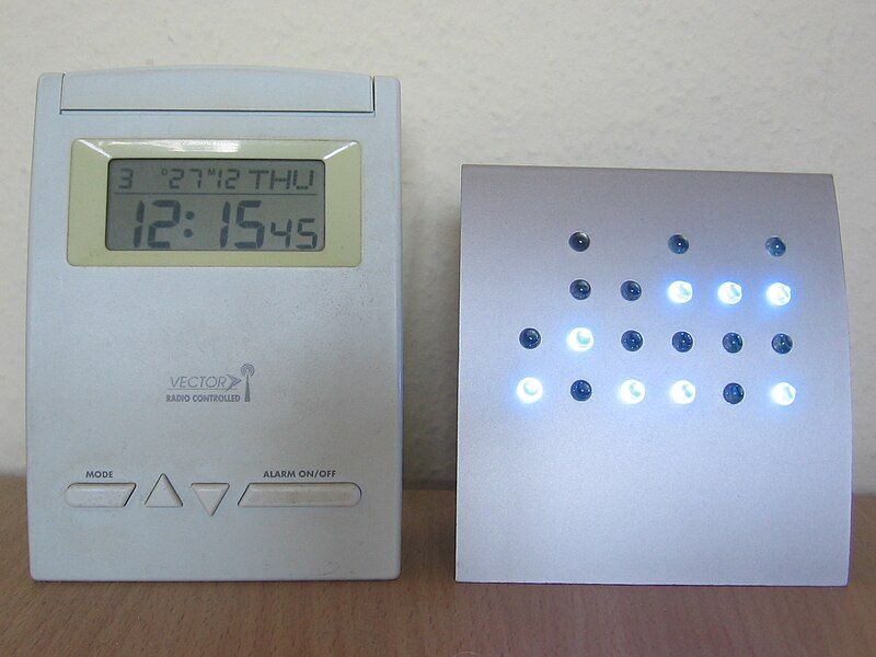 File:Digital-BCD-clock.jpg