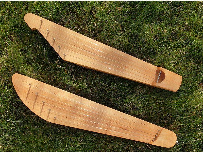 File:Five string kanteles.jpg