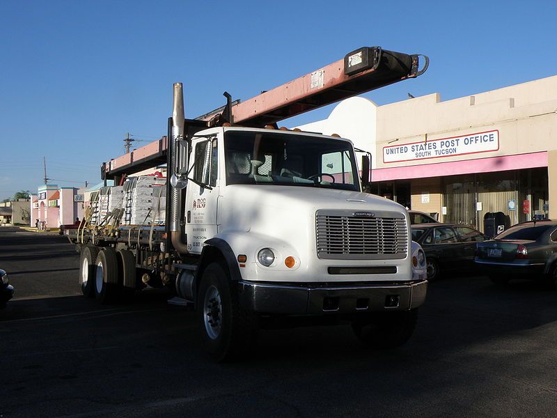 File:Freightliner FL-112.jpg