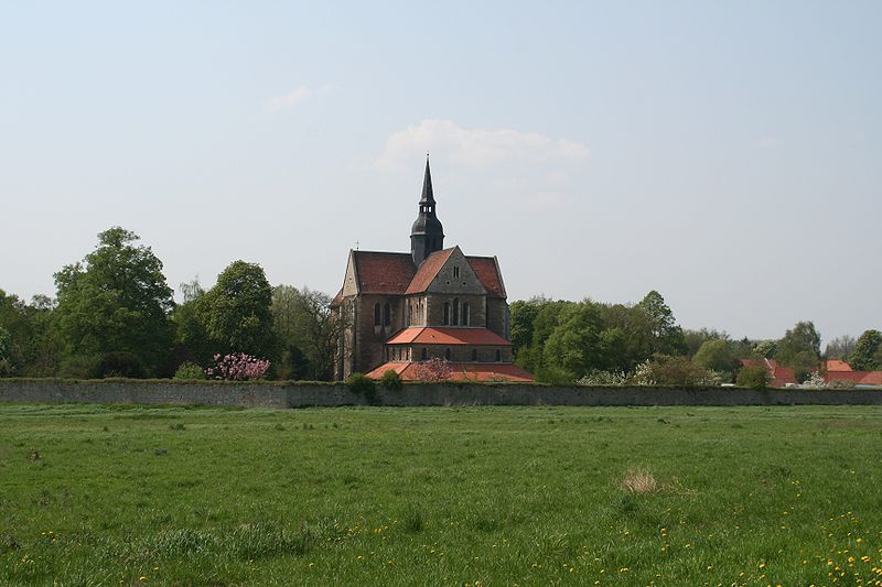 File:G26-d-Riddagshause-ZistersienserKloster.JPG