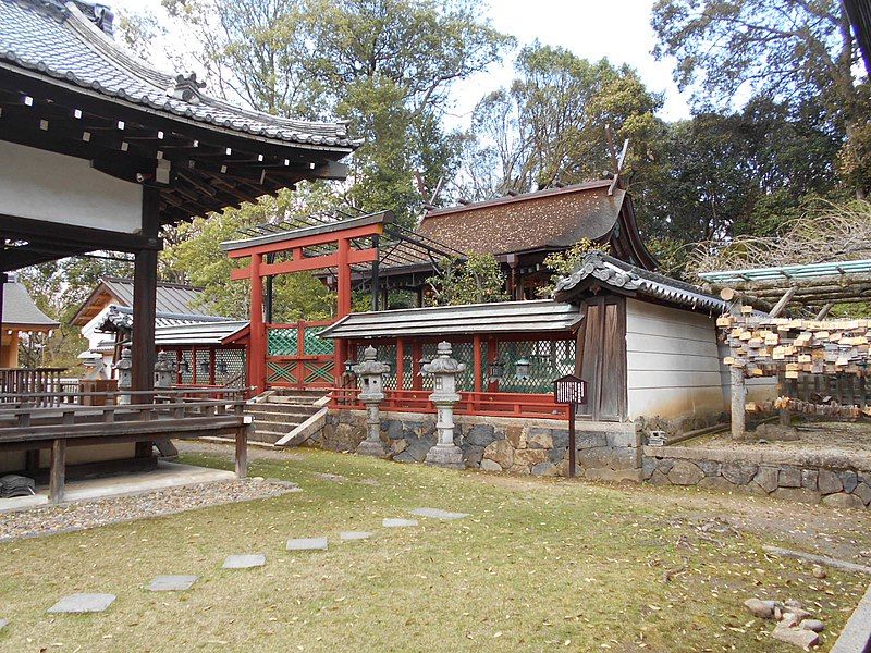 File:Himurojinjya-honden.jpg