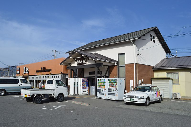 File:Minami-Matsumoto Station ekisha.JPG