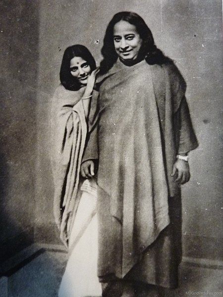 File:Paramahansa-Yogananda-with-Anandamayi-Ma.jpg