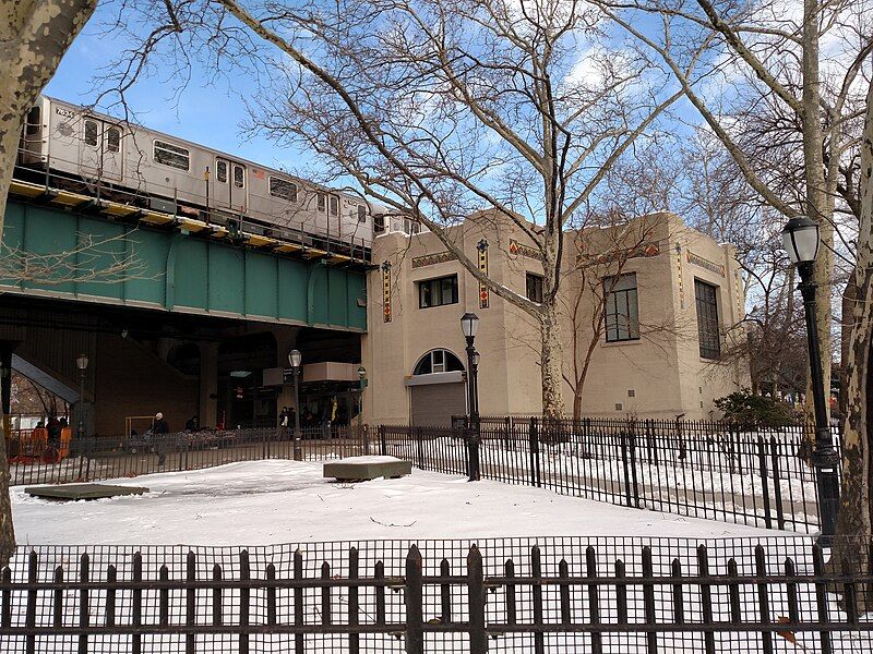 File:Parkchester entrance vc.jpg