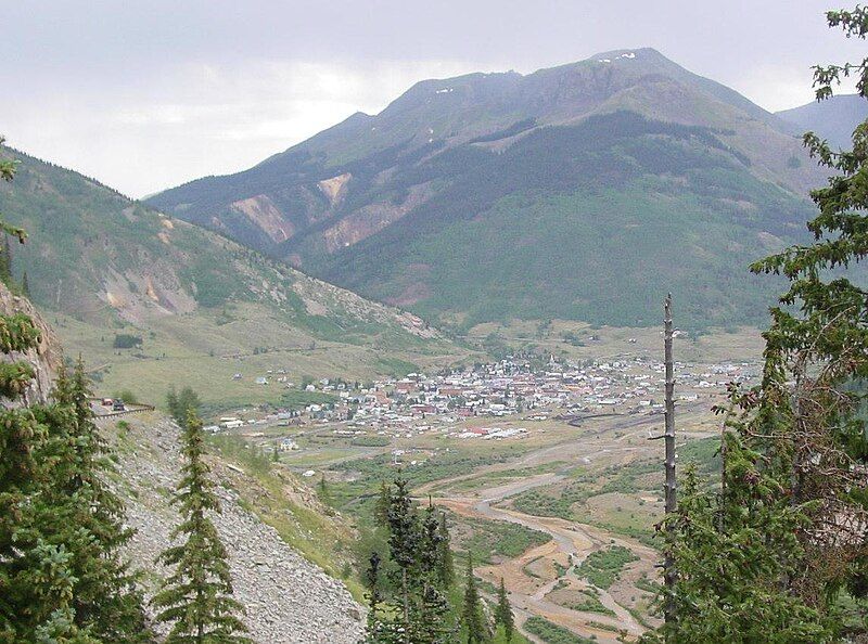 File:Silverton from 550.jpg