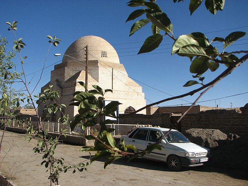 File:Sojas Mosque.jpg