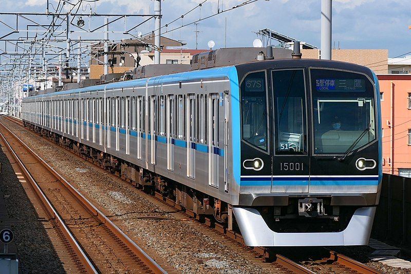 File:Tokyo-Metro Series15000-15001.jpg