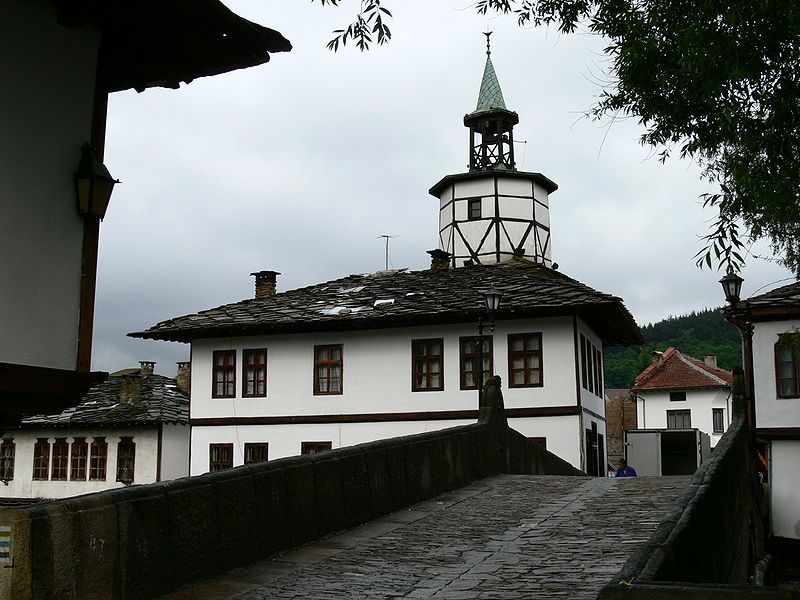 File:Tryavna-imagesfrombulgaria.JPG