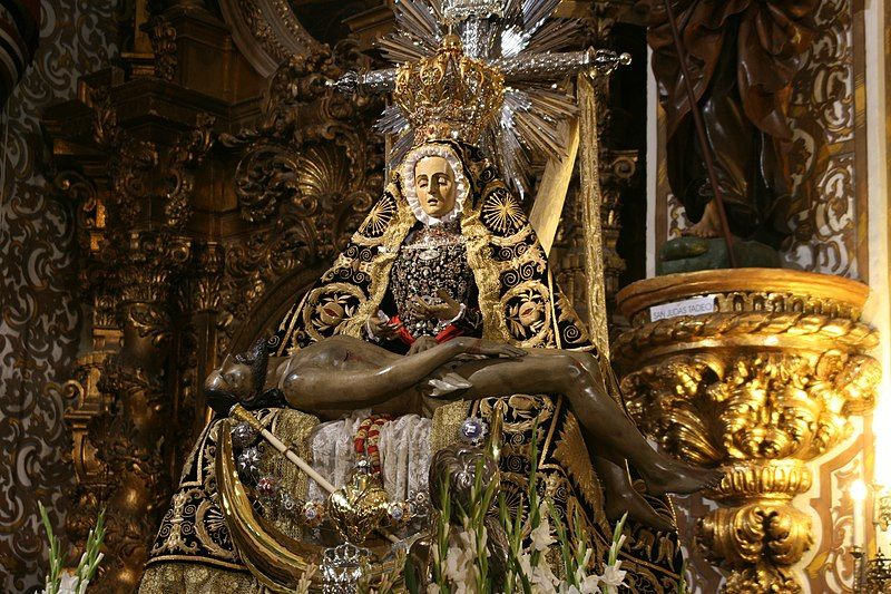 File:Virgen Angustias Granada.jpg