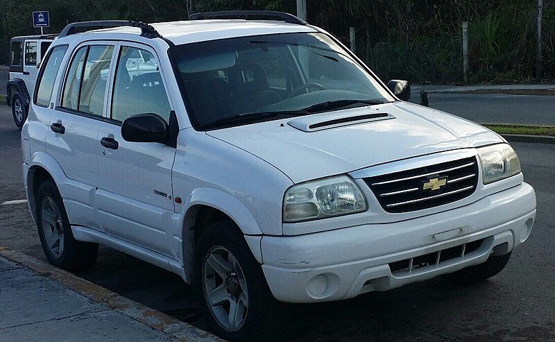 File:2006-08 Chevy Tracker.jpg