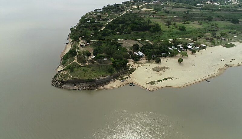 File:Alberdi Beach, Paraguay.jpg