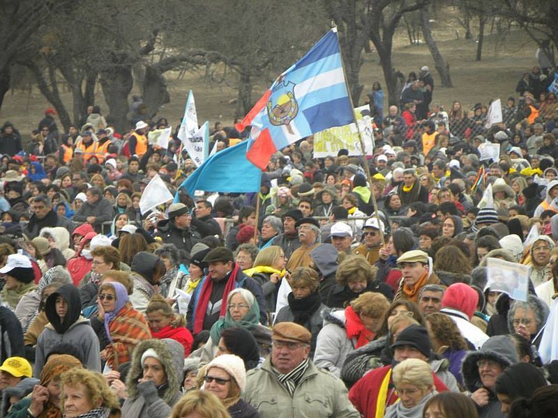 File:Beatificación Cura Brochero.jpg