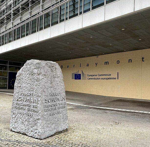 File:Brussels Schuman monument.jpg