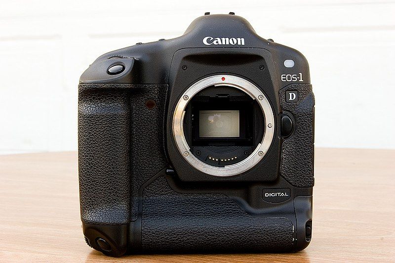 File:Canon EOS-1D.jpg