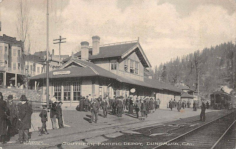 File:Dunsmuir station postcard.jpg