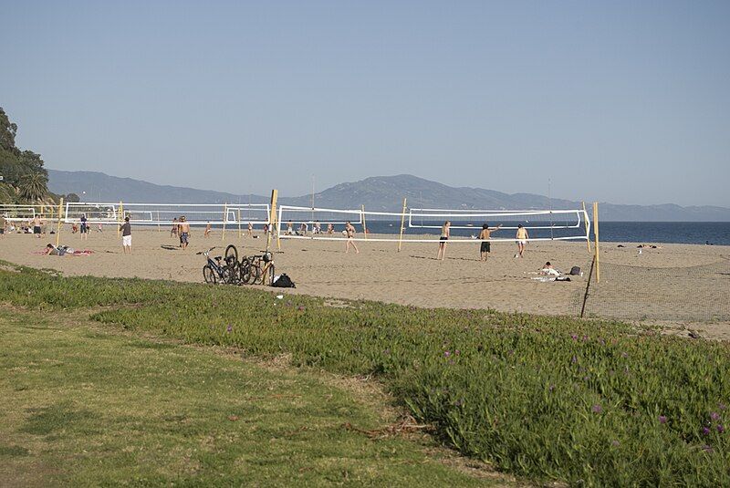 File:East Beach (3391461890).jpg