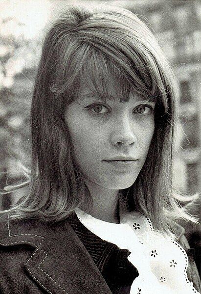 File:Francoise hardy 1964.jpg