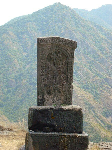 File:Khatchkar near Odzun.JPG