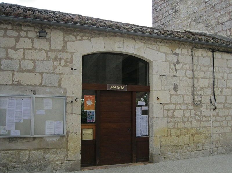 File:Mairie flaugnac lot.jpg