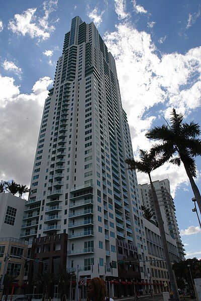 File:Miami-Skyscraper1.jpg