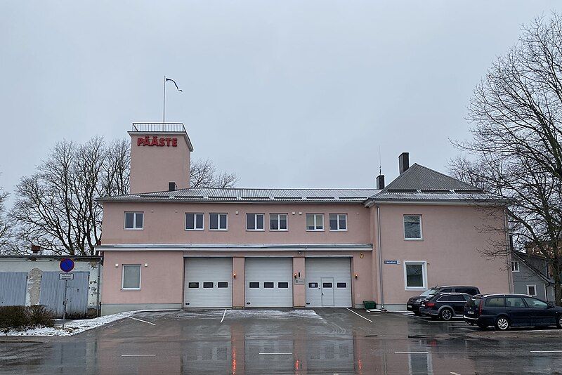 File:Otepää fire station.jpg