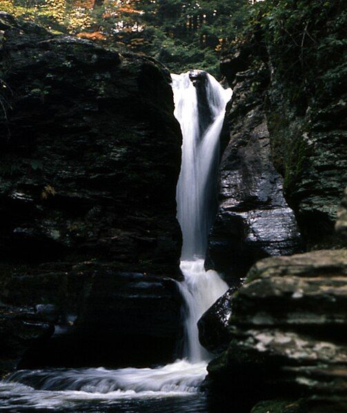 File:Phot rickettsglen2.jpg