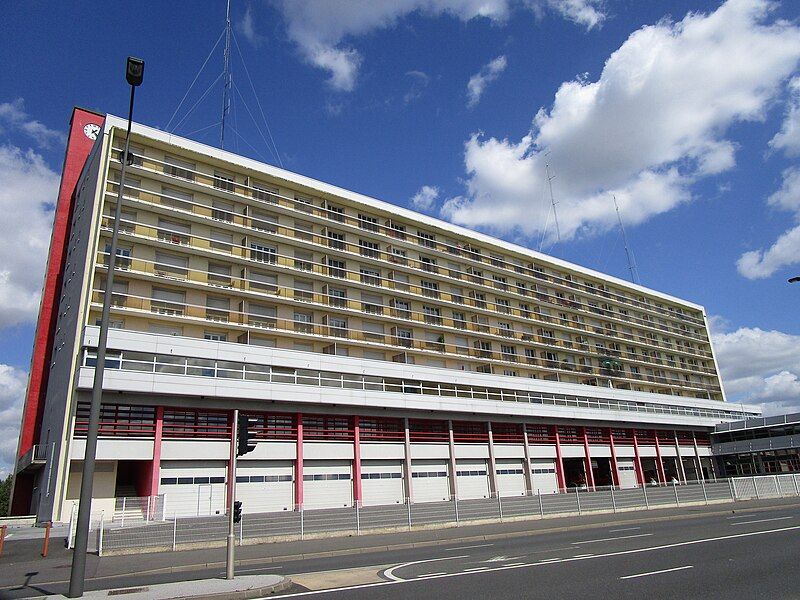 File:Pompiers de Tours.jpg