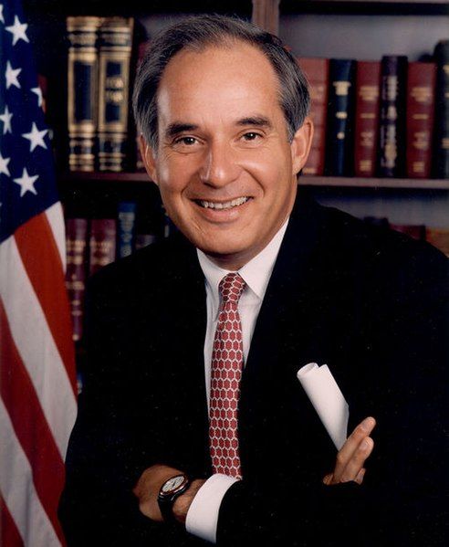 File:Robert Torricelli.jpg