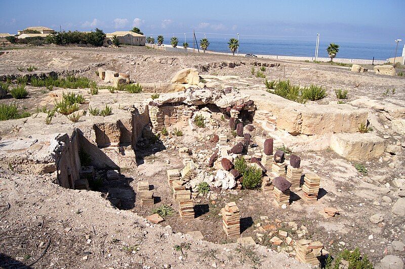 File:Roman baths Lilybaeum.jpg