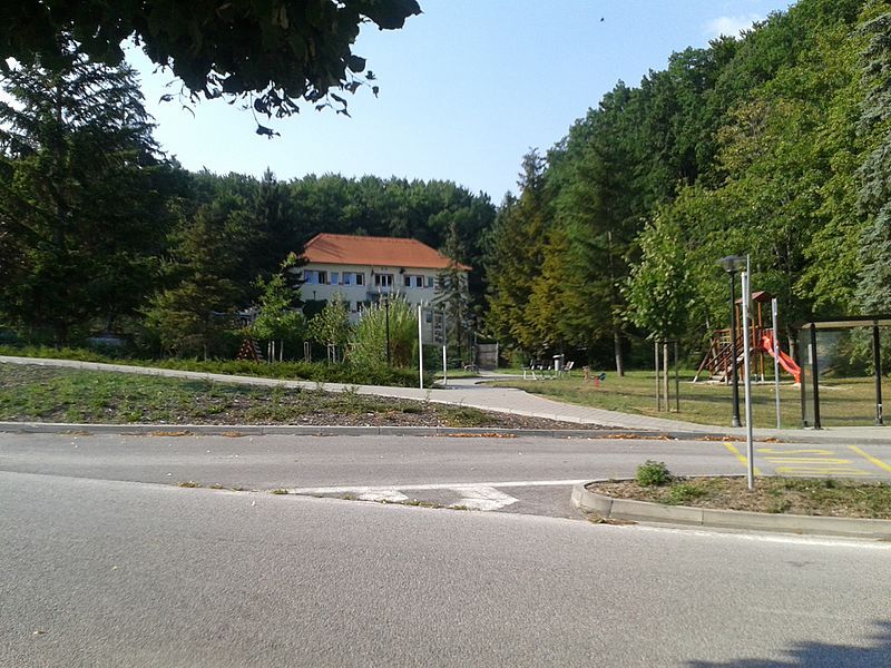 File:RudníkNámestie.jpg