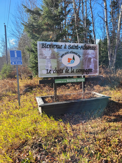 Saint-Athanase entrance sign