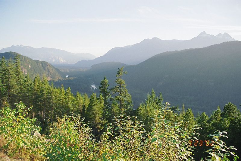 File:Tantalus Range.jpg