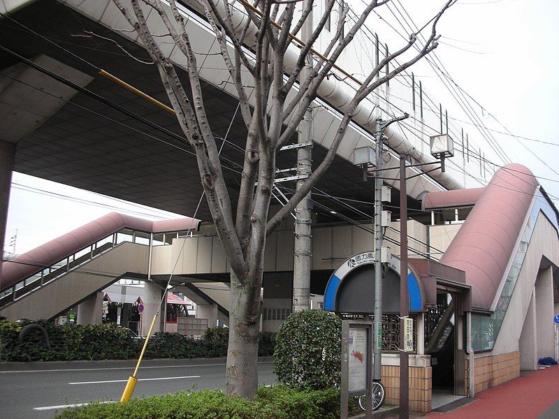 File:Tokurikiarashiyamaguchi stn.JPG