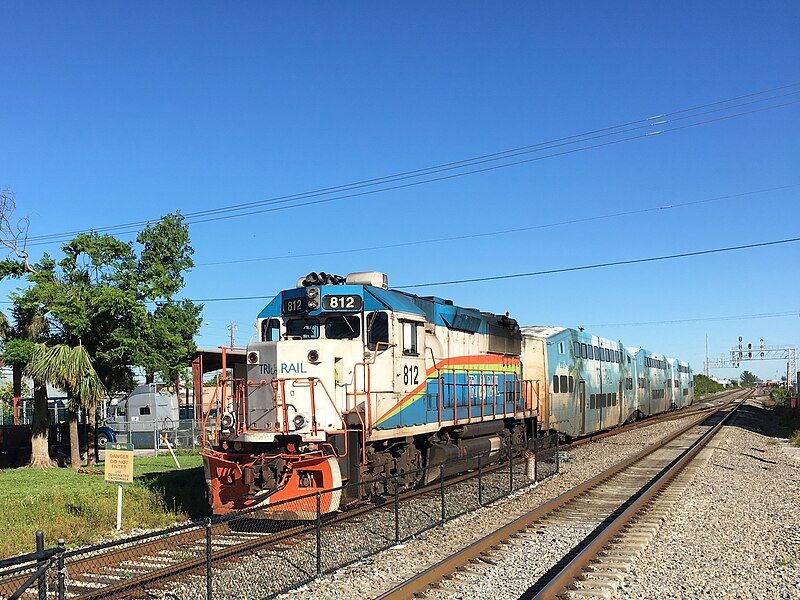 File:Tri-Rail 812.jpg