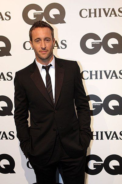 File:Alex O'Loughlin (6382641163).jpg