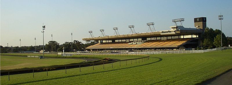 File:CanterburyRacecourse.jpg